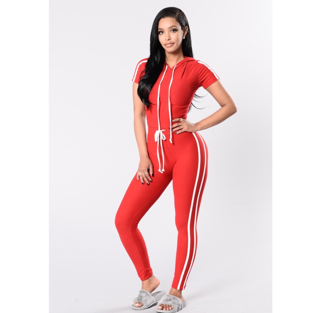 FASHION NOVA TENNIS COURT SET